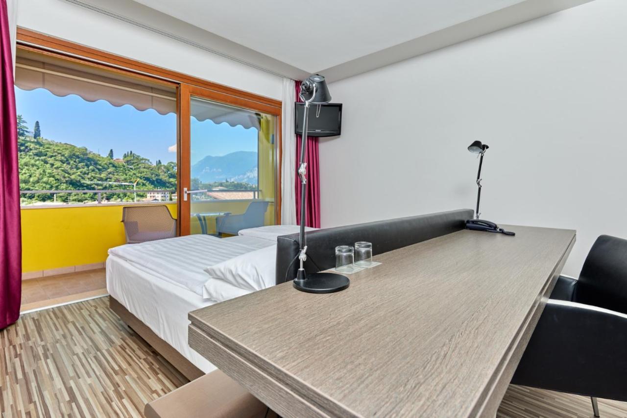 Residence Hotel Vacanze 2000 - Adults Only Malcesine Zimmer foto