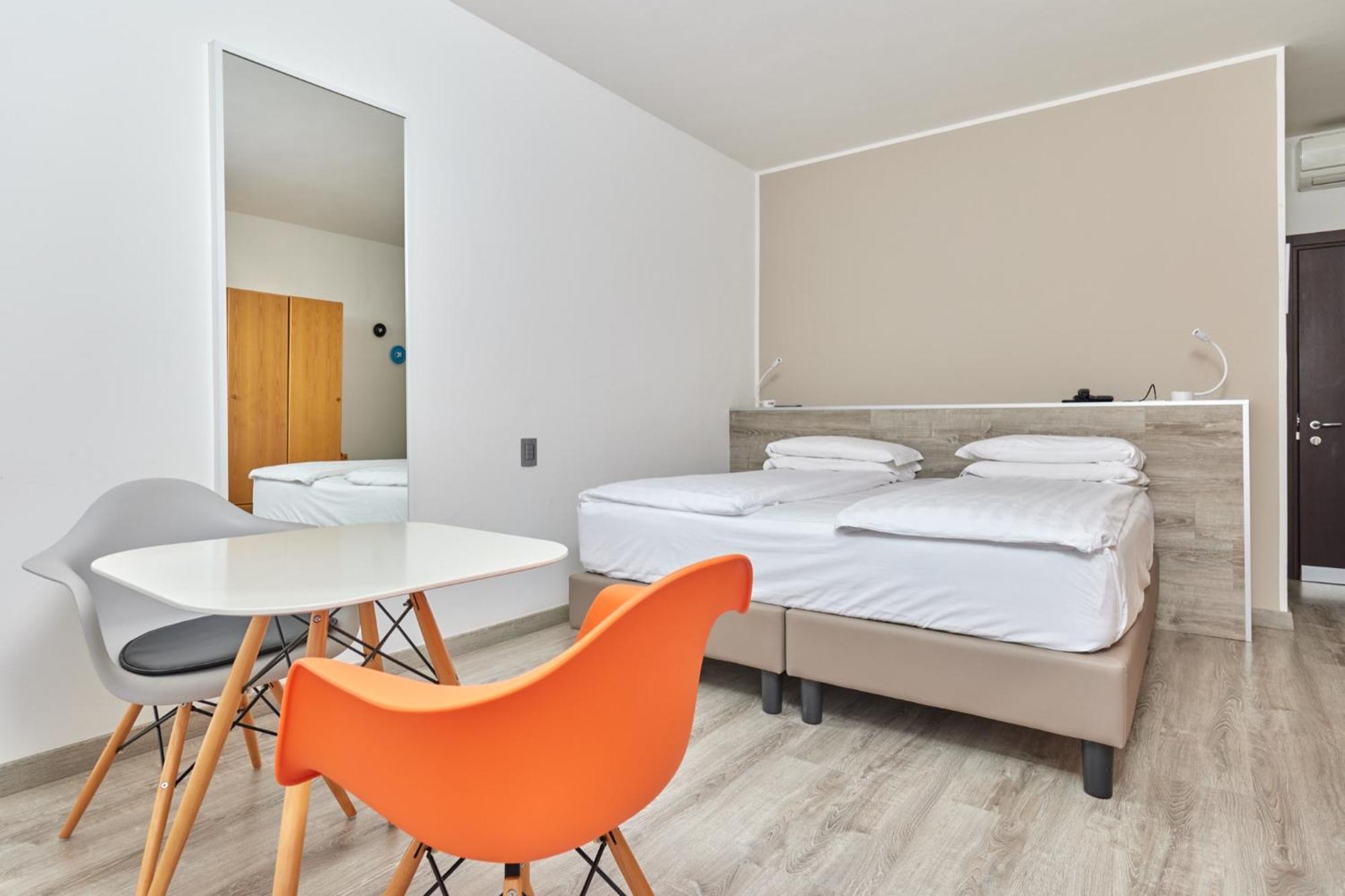 Residence Hotel Vacanze 2000 - Adults Only Malcesine Zimmer foto