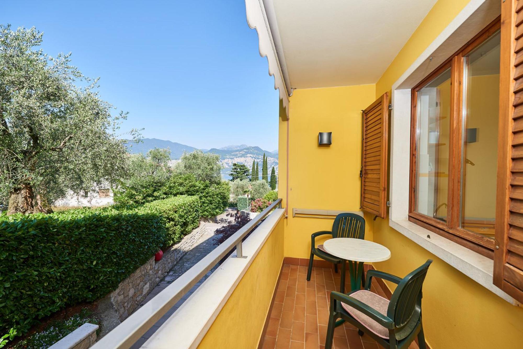 Residence Hotel Vacanze 2000 - Adults Only Malcesine Zimmer foto